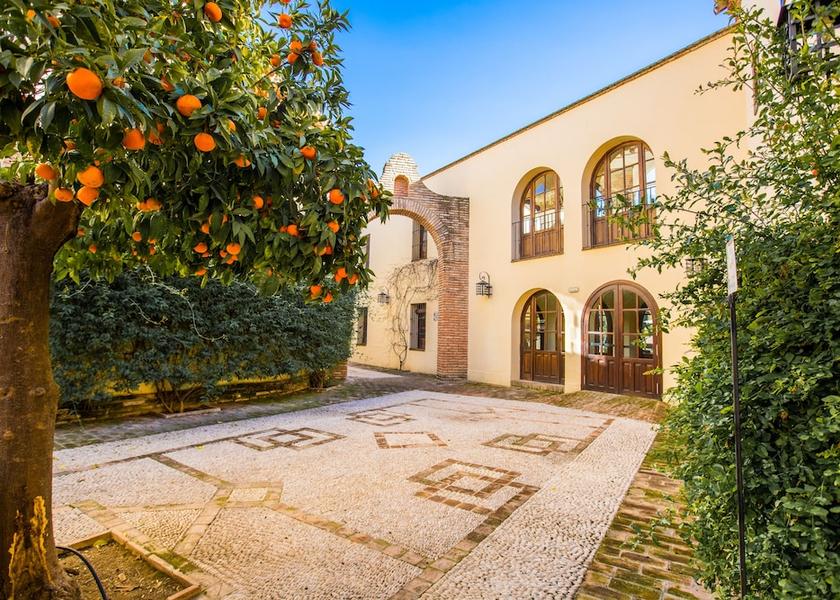 Andalusia Palma del Rio Courtyard