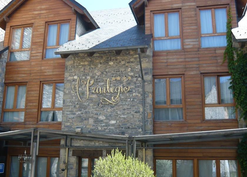 Aragon Sallent de Gallego Terrace