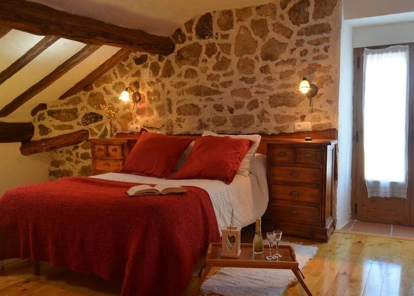 Castile and León Navarredonda de Gredos Room