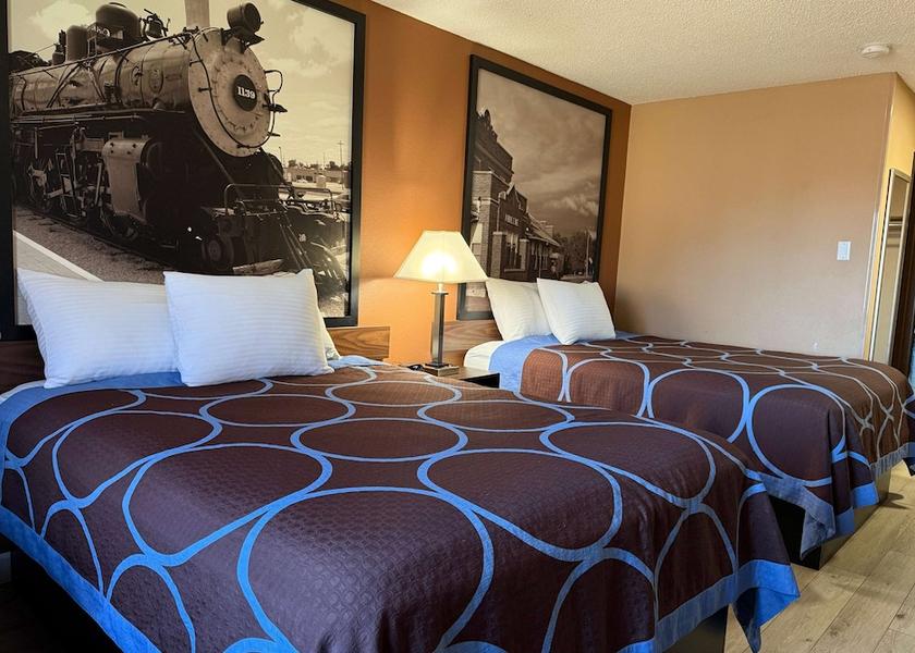 Kansas Hutchinson Room