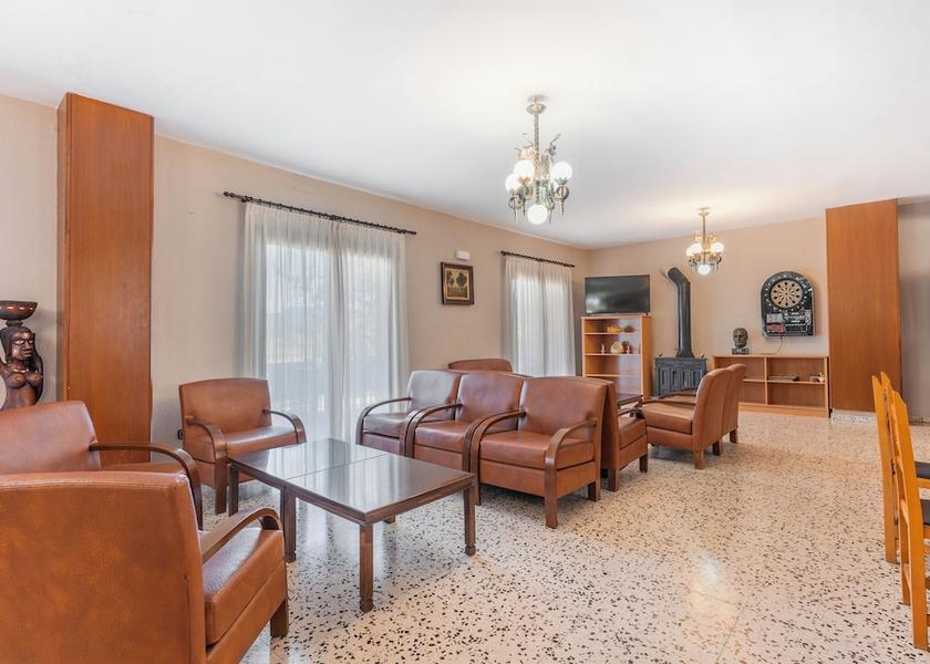 Aragon Mora de Rubielos Lobby sitting area
