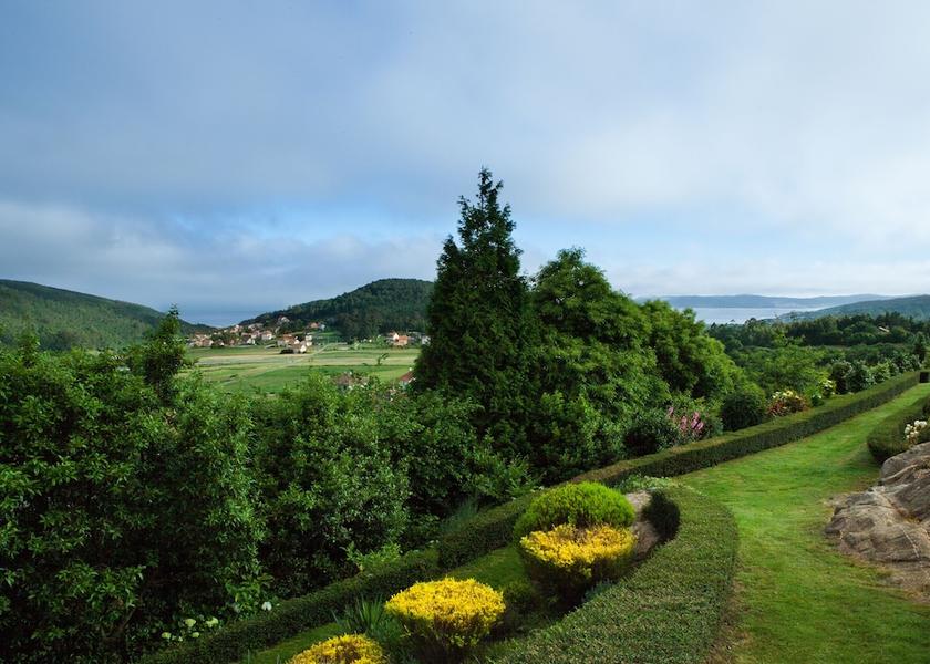 Galicia Laxe Property grounds