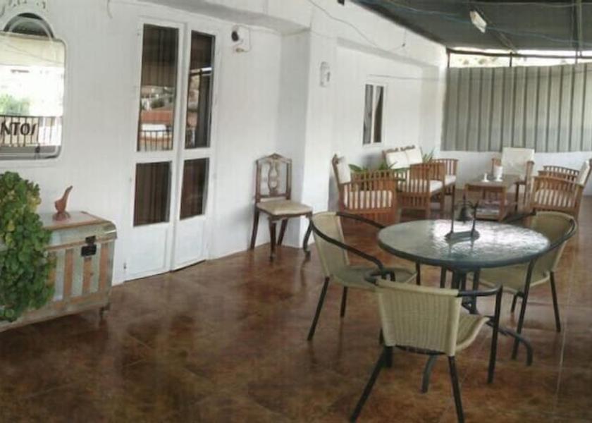 Andalucia Cortes y Graena Porch