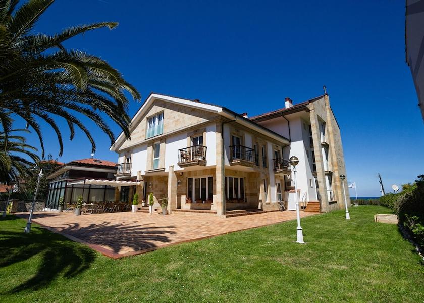 Asturias Ribadesella Property entrance