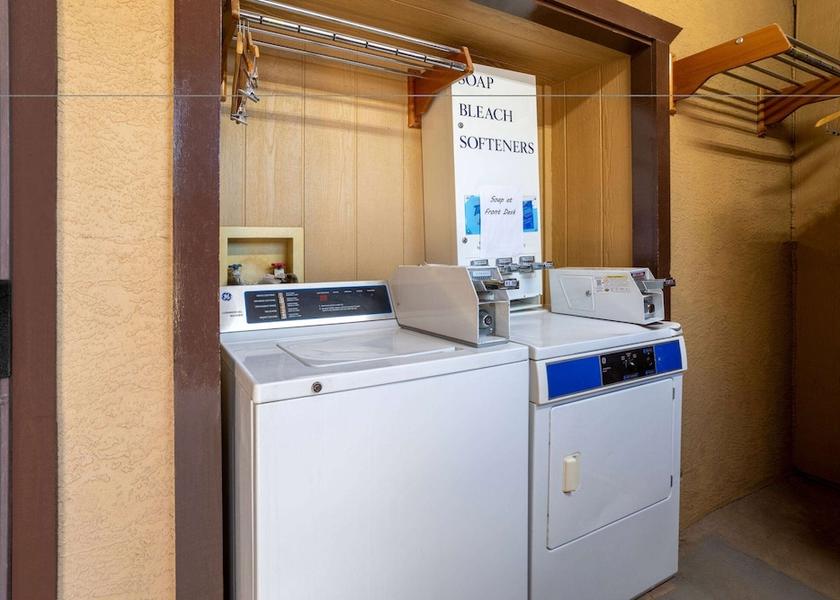 New Mexico Alamogordo Laundry Room