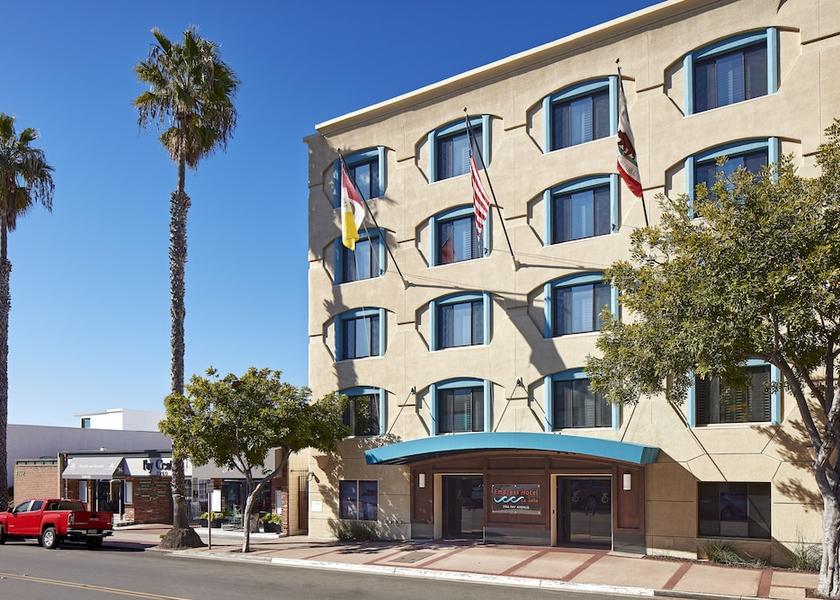 California La Jolla Front of property