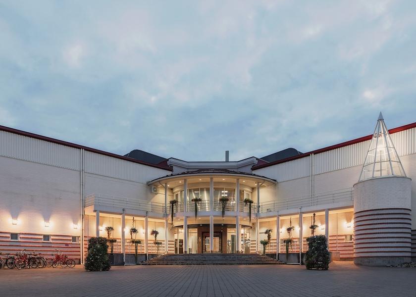 Kajaani Vuokatti Facade