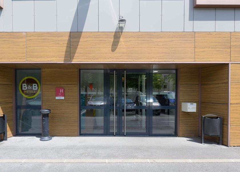 Ile-de-France Torcy Entrance