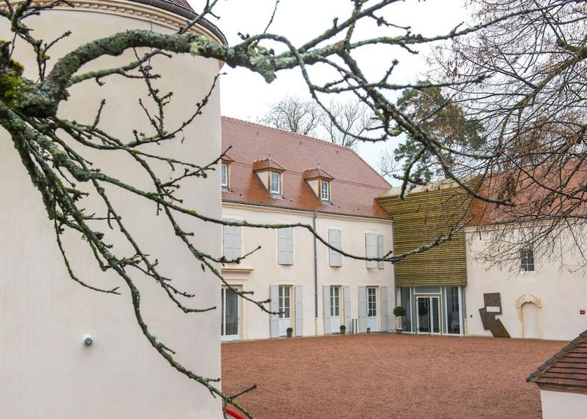 Auvergne-Rhone-Alpes Bellerive-sur-Allier Garden