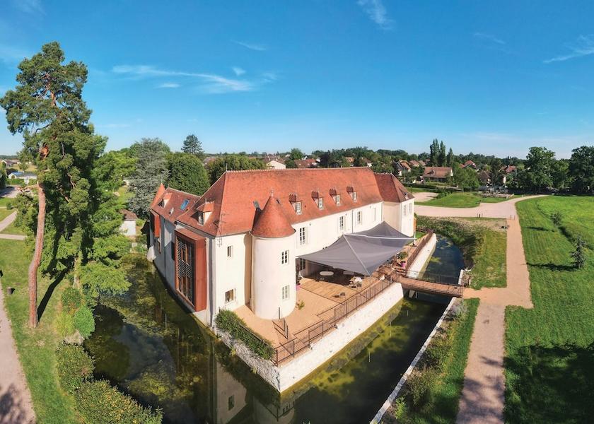 Auvergne-Rhone-Alpes Bellerive-sur-Allier Garden