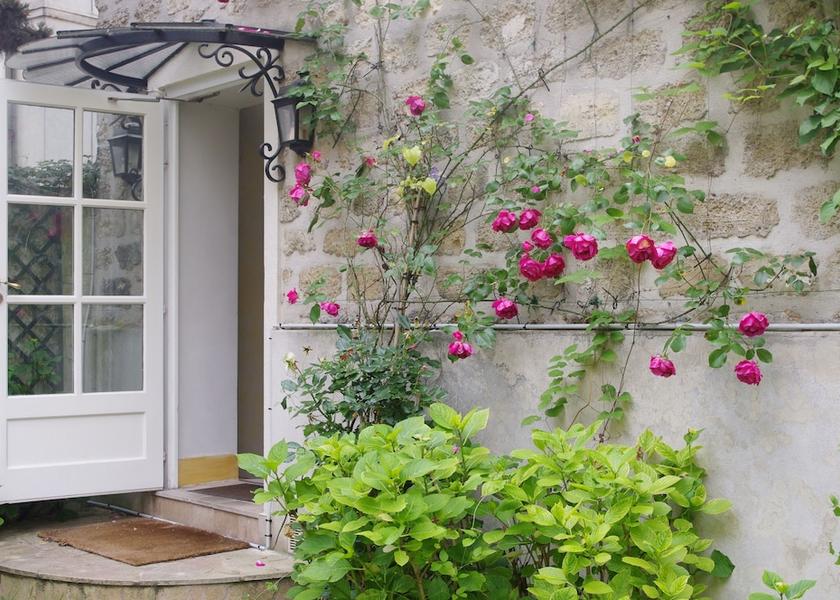 Ile-de-France Boulogne-Billancourt Entrance