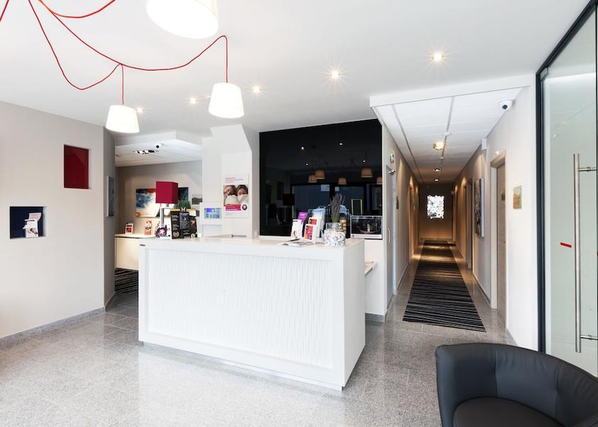 Ile-de-France Villenoy Reception