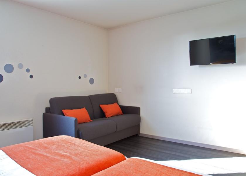 Auvergne-Rhone-Alpes Meyzieu Room