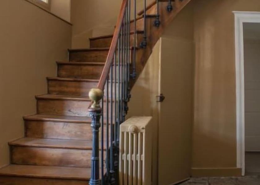 Brittany Dinan Lobby