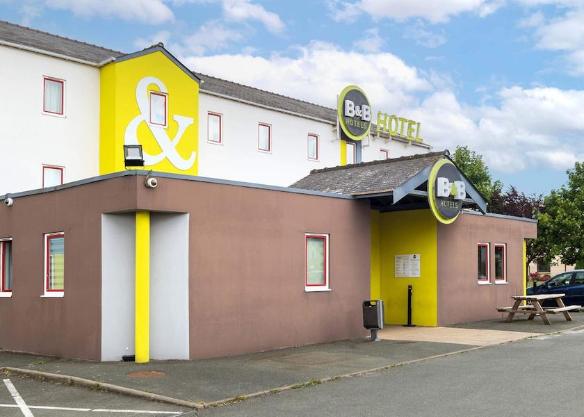 Pays de la Loire Beaucouze Facade