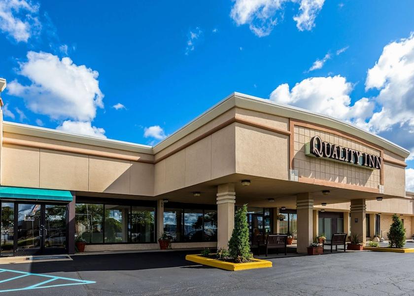 Michigan Lansing Exterior Detail