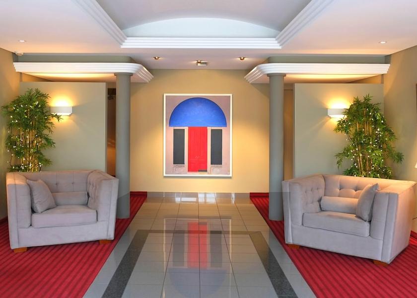 Grand Est Obernai Lobby sitting area