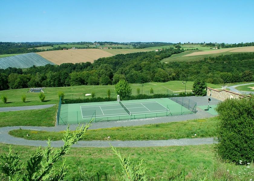 Nouvelle-Aquitaine Saint-Medard-d'Excideuil Tennis Court