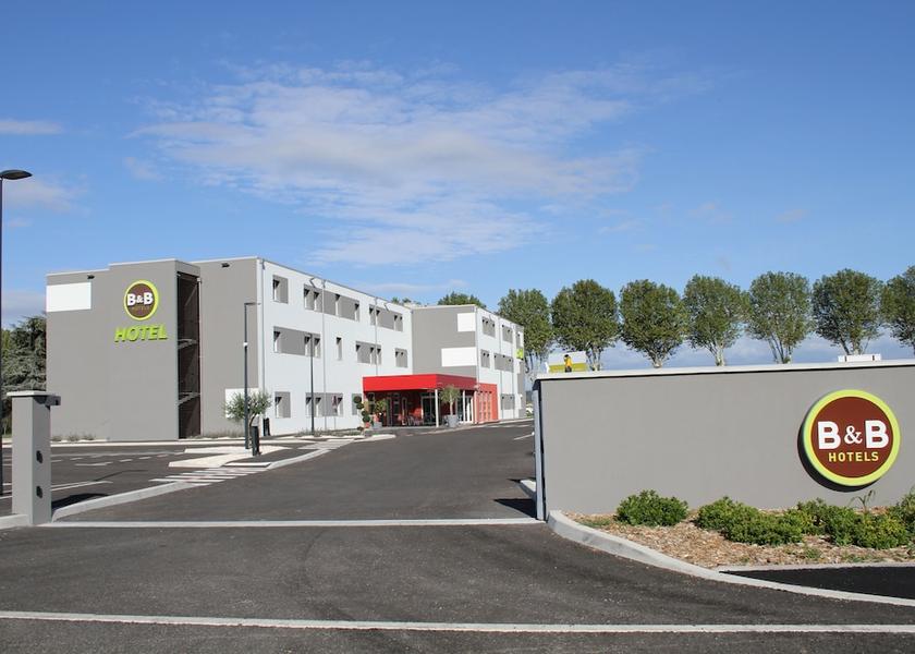 Auvergne-Rhône-Alpes Alixan Entrance