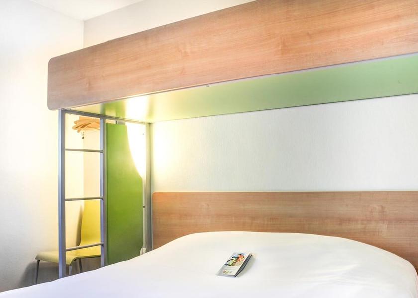 Centre - Loire Valley Issoudun Room