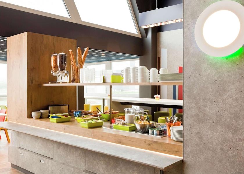 Ile-de-France Pontault-Combault Breakfast Area