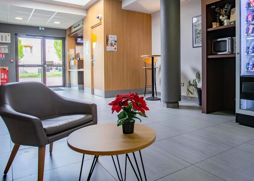 Grand Est Vendenheim Lobby sitting area