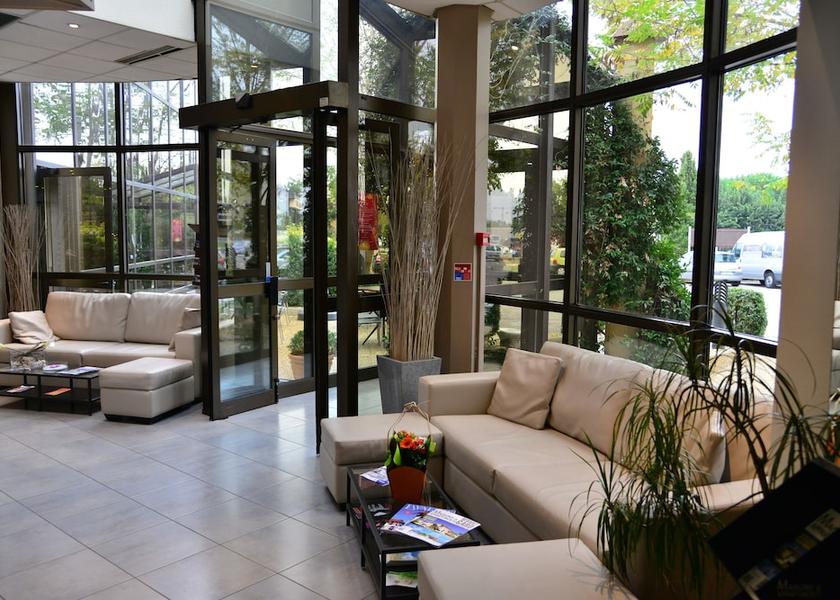 Occitanie Mauguio Lobby