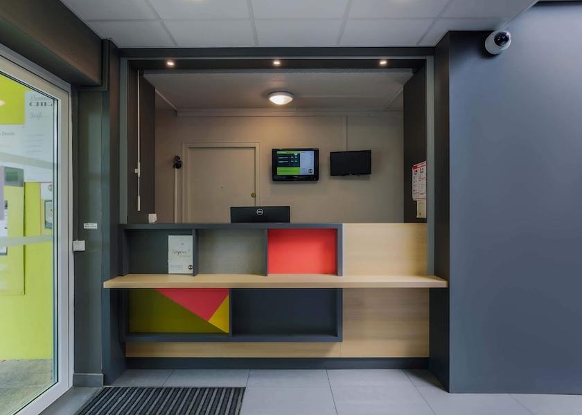 Grand Est Laxou Reception