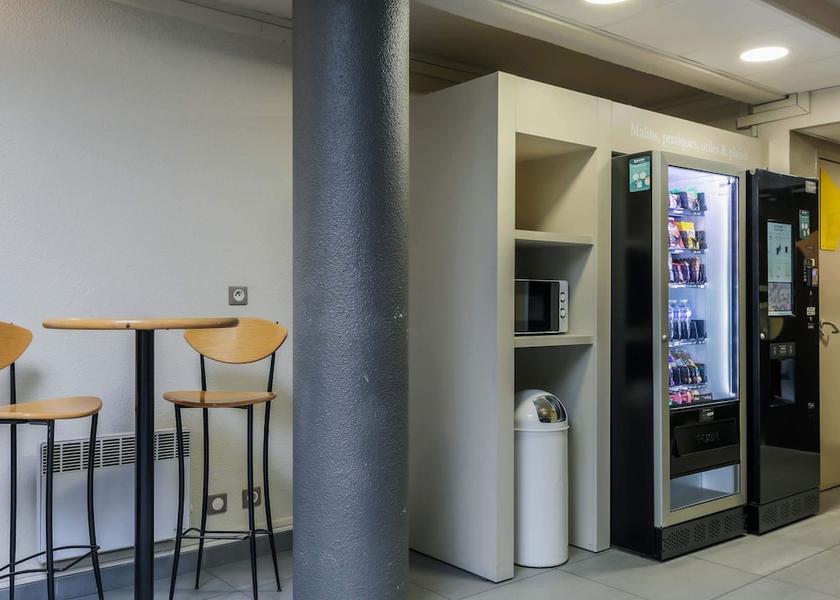 Grand Est Laxou Lobby