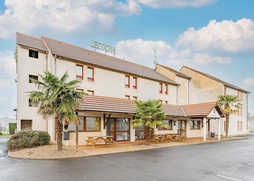 Nouvelle-Aquitaine Chatellerault Facade