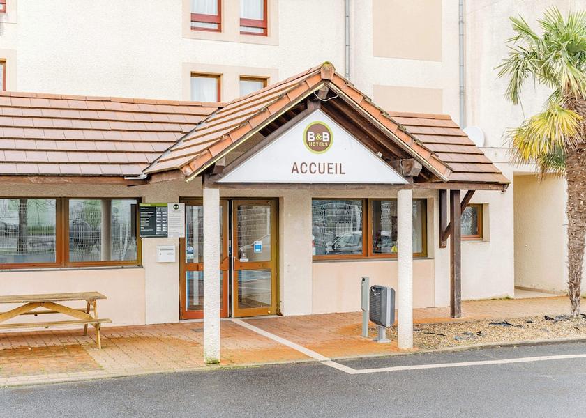 Nouvelle-Aquitaine Chatellerault Entrance