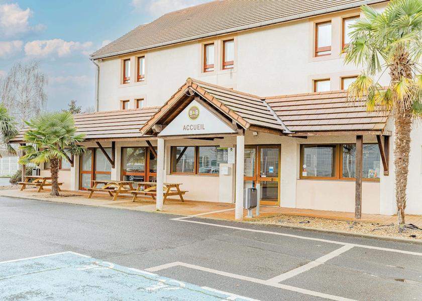 Nouvelle-Aquitaine Chatellerault Entrance