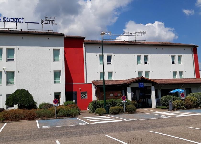 Grand Est Augny Facade