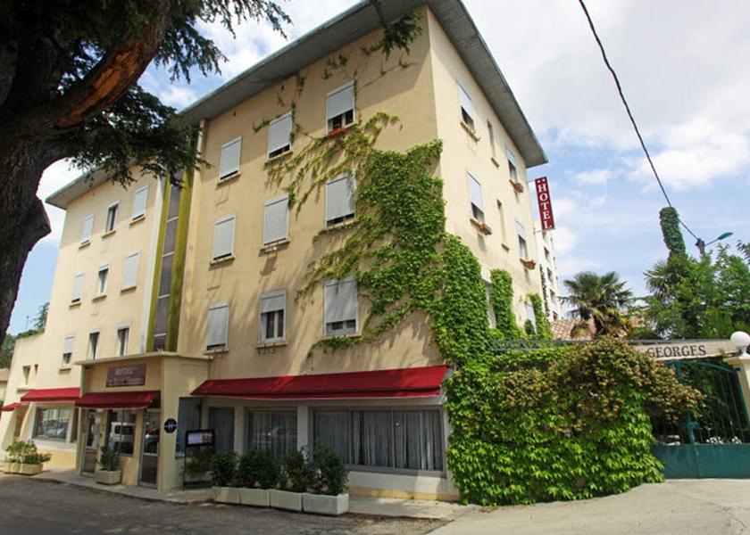 Occitanie Bagnols-sur-Ceze Facade