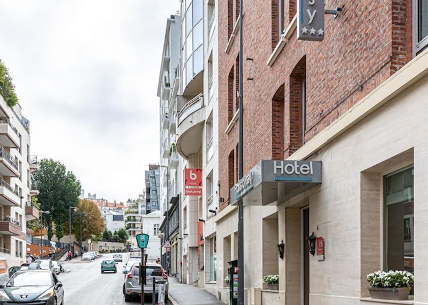 Île-de-France Issy-les-Moulineaux Front of property
