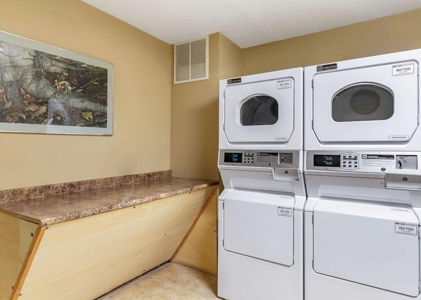 Massachusetts Foxboro Reception Hall