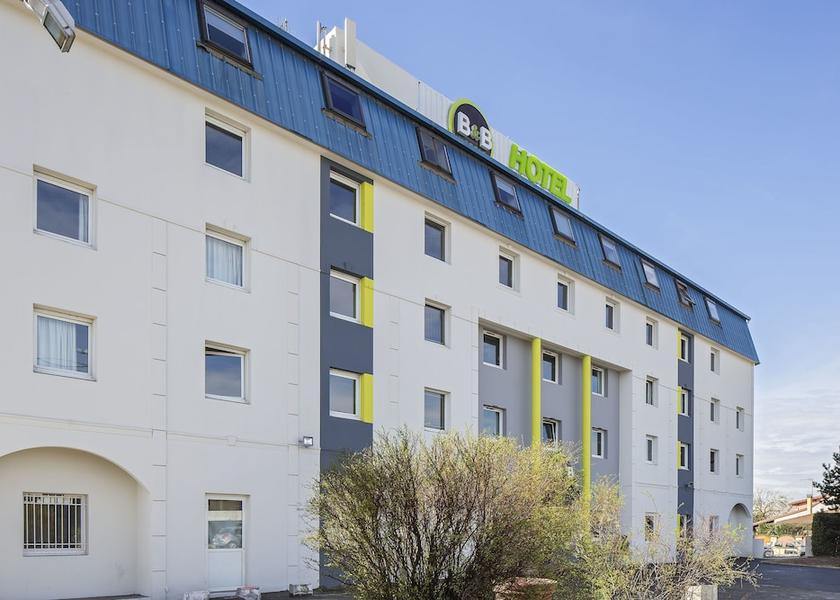 Auvergne-Rhone-Alpes Meyzieu Facade