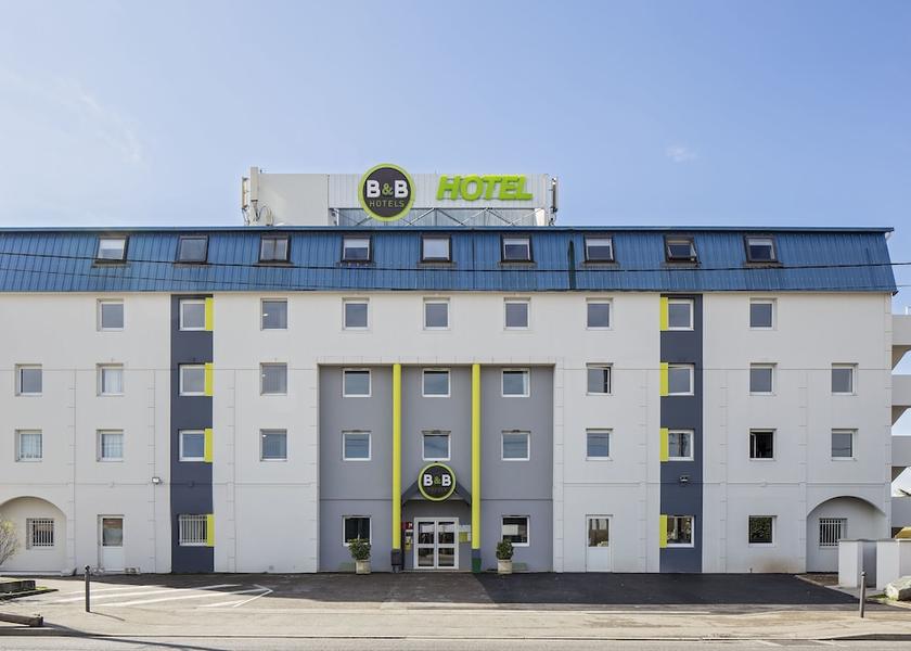 Auvergne-Rhone-Alpes Meyzieu Facade