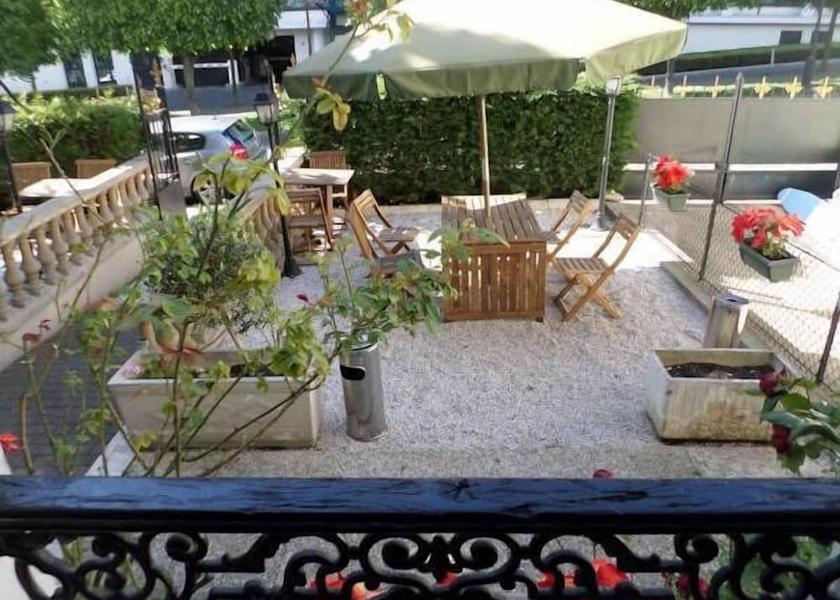 Île-de-France Enghien-les-Bains Terrace/patio
