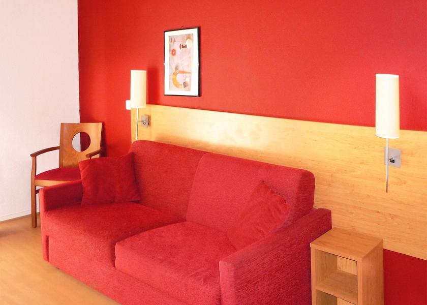 Normandy Sotteville-les-Rouen Room
