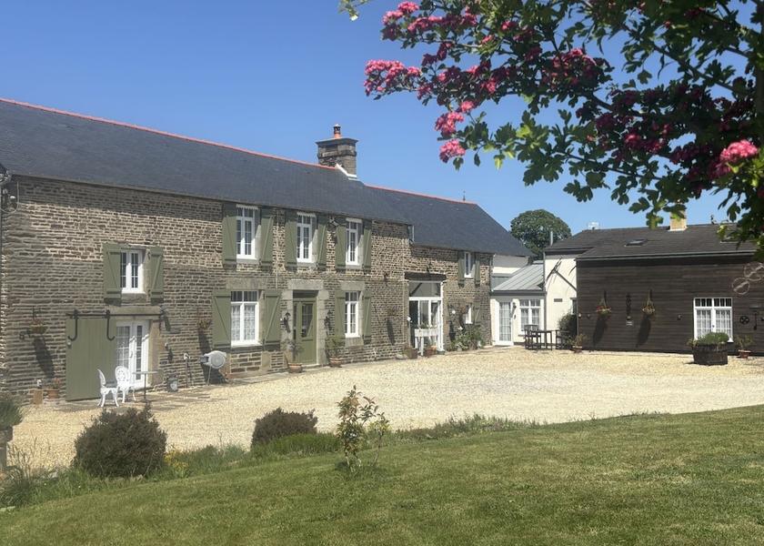 Normandy Savigny-Le-Vieux Primary image