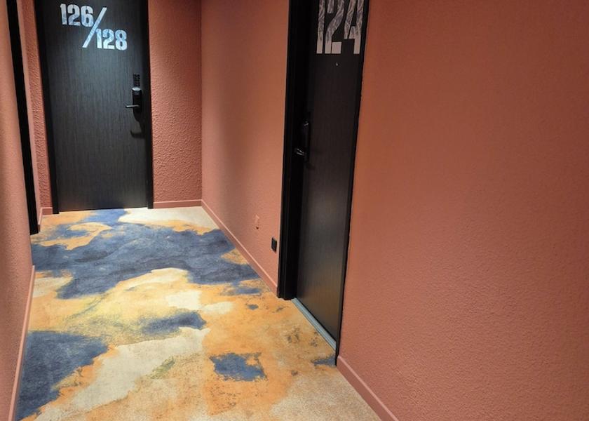 Handrails in hallways