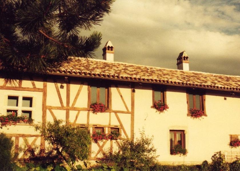 Auvergne-Rhone-Alpes Replonges Exterior Detail