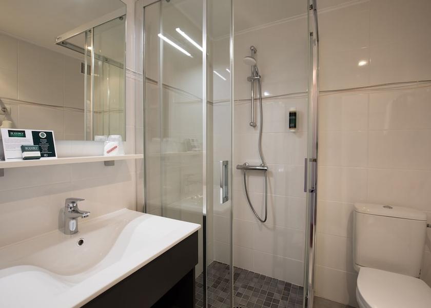 Centre-Loire Valley Dreux Bathroom
