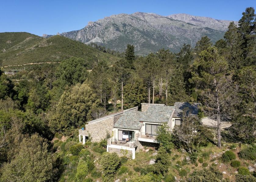 Corsica Venaco Facade