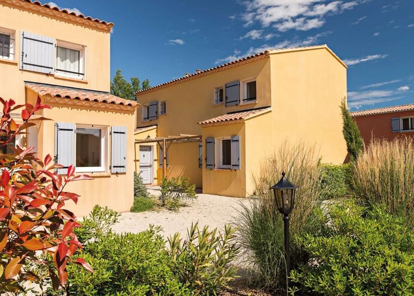 Provence - Alpes - Cote d'Azur L'Isle-sur-la-Sorgue Exterior Detail