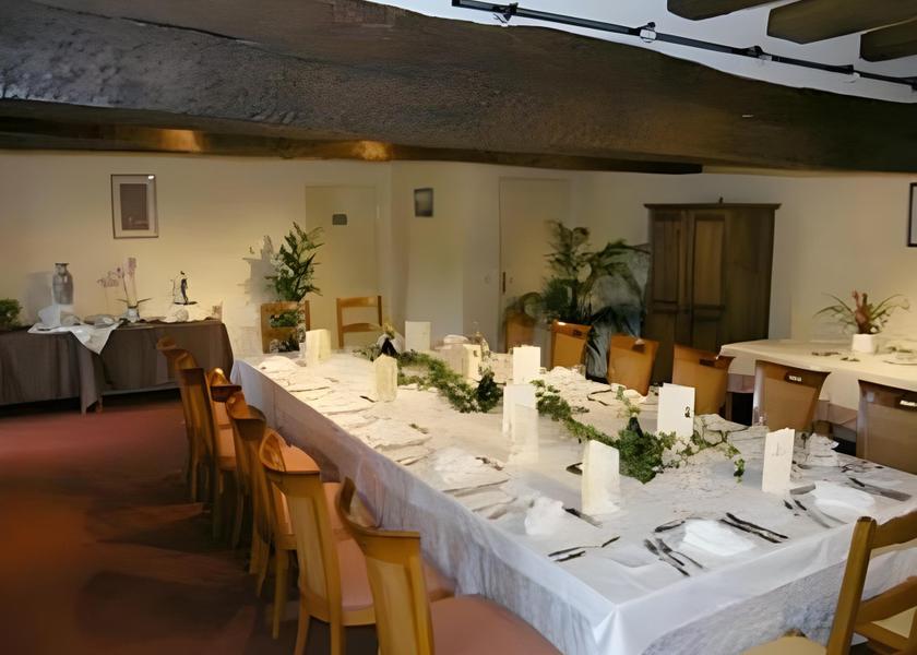 Centre-Loire Valley Selles-Saint-Denis Restaurant
