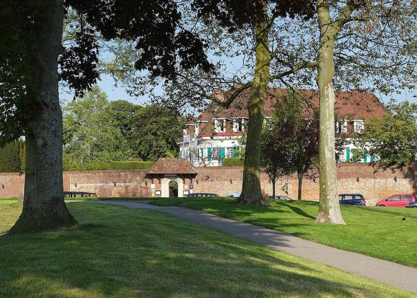 Hauts-de-France Montreuil-sur-Mer Property Grounds