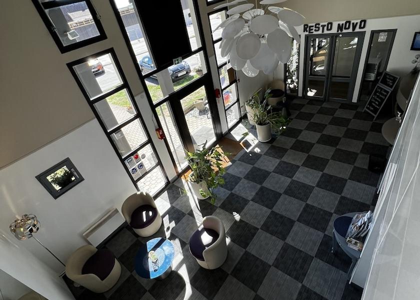 Grand Est Langres Lobby