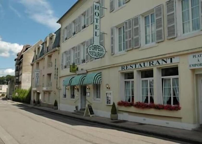 Grand Est Bourbonne-les-Bains Front of property